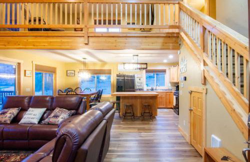 Stunning Salmon Riverfront Cabin - Foto 5