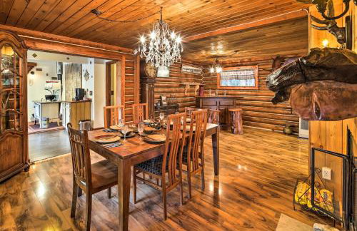 Lodge 88 - Steps to Weiner Lake with Dock and Boat! - Foto 13