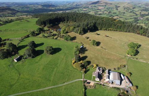 The Nook at Pentregaer Ucha, with tennis court & lake. - Foto 2