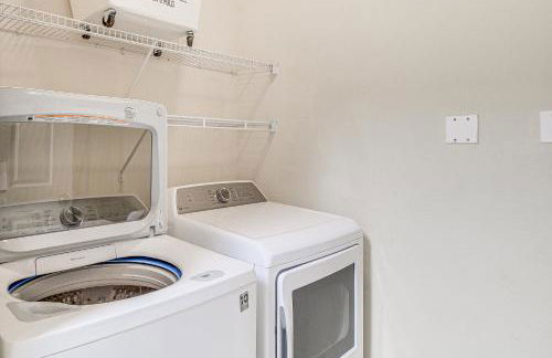 Snowbirds Welcome Foley Condo with Pool Access - Photo 20