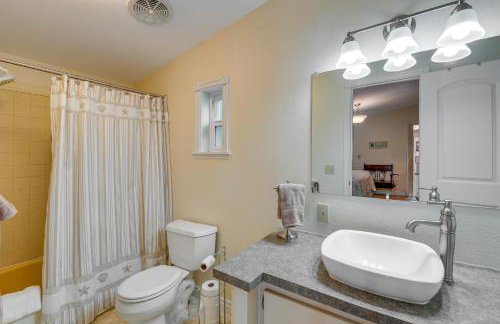 Cozy Langley Retreat Water Views and Beach Access - Foto 11