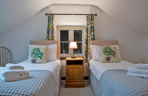 Stainsborough Hall Holiday Cottages - Foto 63
