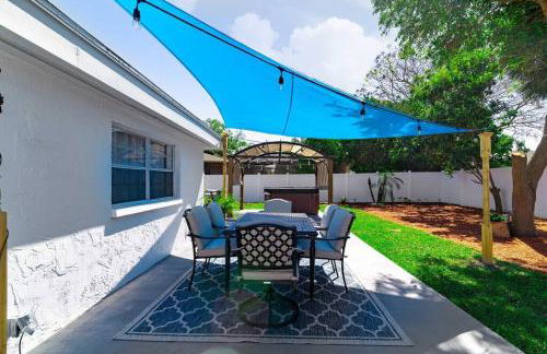 Renovated 3B 2BA, oasis yard Hot tub - Foto 53