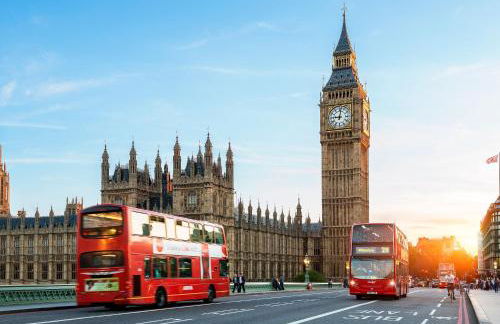 Warwick Square - Photo 30