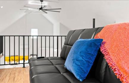 1B Luxury European Barndo FARM STAY Wedding Venue - Foto 41