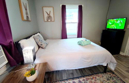 Perfect Combo of Charm & Comfort- 2Bedroom Home - Foto 4