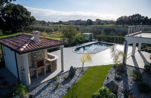 Rez de maison neuve Piscine WiFi Poolhouse en Pierre - Foto 22