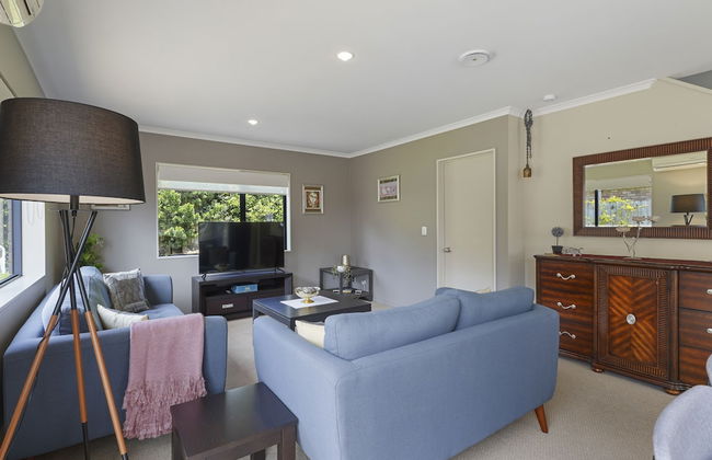 Spacious Family Home -Fully Fenced Yard - Foto 20