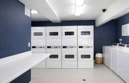 King Bed * Extensive Cleaning Protocol *Downtown - Foto 16