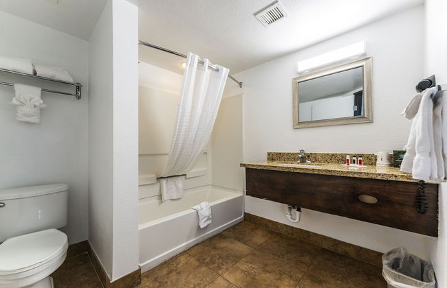 Metro Chandler Extended Stay - Photo 49