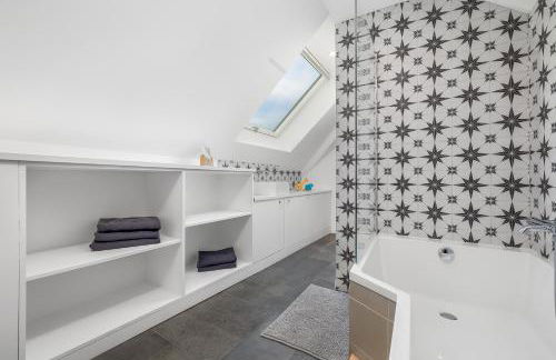 CHEZDAMDAM - la Zinguerie de la Plage - plage 300m, babyfoot, arcade, pingpong - Foto 27