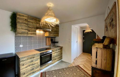 L'Expédition - By BEST KEYS - Expérience Unique - Déco Immersive - Lit Queen Size & Canapé Convertible - Centre Ville - Smart TV - Machine à Café Nespresso - Netflix & WiFi ILLIMITÉ - Check-in Autonome - Parking Gratuit - Foto 5