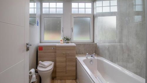 William Wallace View - 5 Bedrooms in Stirling - Photo 5