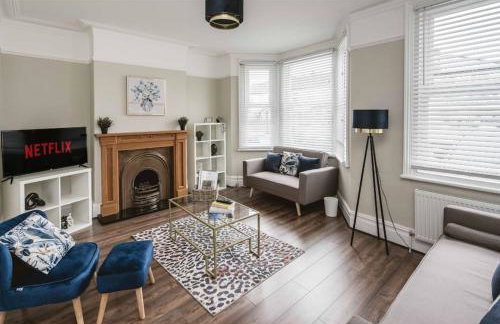 Elegant 5 bed house with parking- Photo ID Required - Foto 1