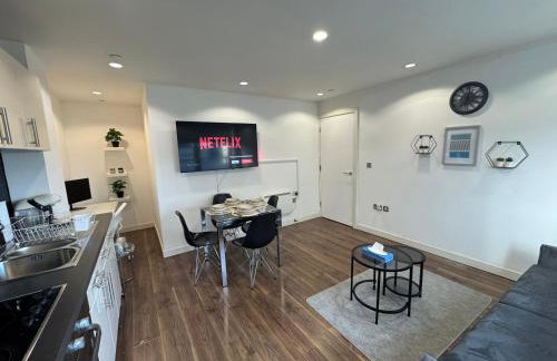 NumberOne - PINK - MediaCityUK - Foto 14