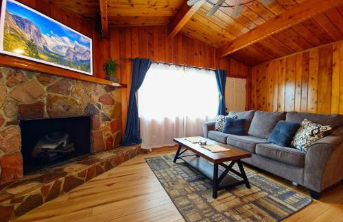 Yosemite Gateway Cottage - King Suite - Mountain Views - Foto 1
