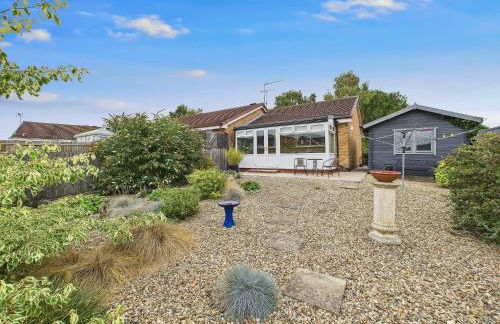 Bijou Abode- bungalow with free private parking - Foto 24