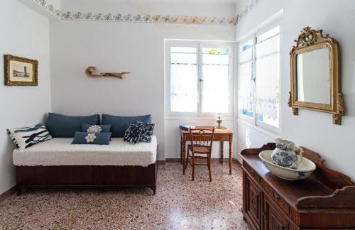 Traditional house inside Filoti, Naxos - Foto 4