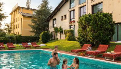 SWAROVSKI Family apartment with pool DesenzanoLoft Official Partner Homes & Villas by Marriott Bonvoy - Foto 2, sunbed