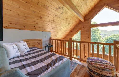 Berkshire Vacation Rentals: Great Barrington Cabin Sleeps 14 Walk To Town - Foto 10