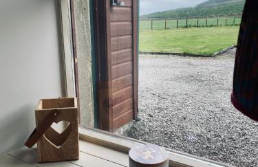 Quirky Highland Cottage with Stunning Views - Foto 10