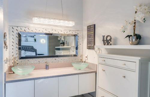 12 Mi to the Strip Las Vegas Home with Luxe Oasis! - Foto 11