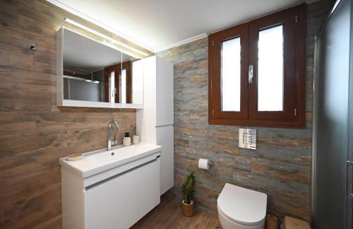 Unick Seaview Luxury Living - Photo 42