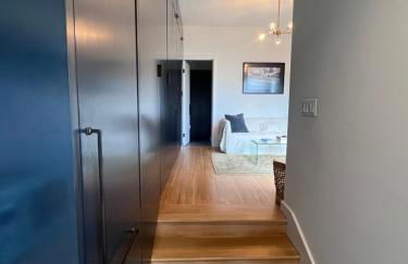 Charming 2BR Cottage with Bay and City Views-Gated Luxury Private Place - Foto 7