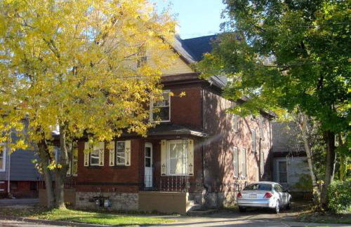 Great Gorge Guesthouse - Walk to the Falls, the Casino and all Downtown Restaurants - Across from the Aquarium - Foto 1