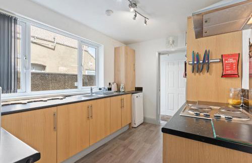 Spacious 3BR House -Sleeps 7 - Contractor Friendly - Foto 15