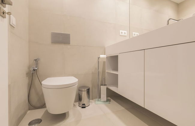 Luxurious Seaview Apartment in Estoril - Photo 28