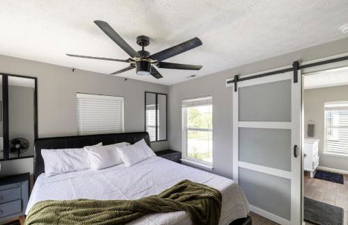 Indy Gem, Mins from Downtown with Hot Tub - Photo 20