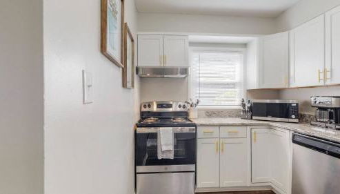 stylish townhome, sleeps 8, pet friendly - Foto 4