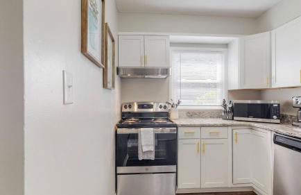 stylish townhome, sleeps 8, pet friendly - Foto 4