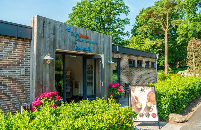 Tidy Furnished Chalet 1 km From a National Park - Foto 34