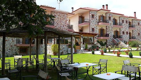 Orama Hotel - Serene Lake Plastira Retreat with Stunning Views - Foto 4, Garden, Garden view