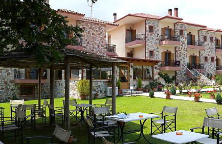 Orama Hotel - Serene Lake Plastira Retreat with Stunning Views - Photo 4