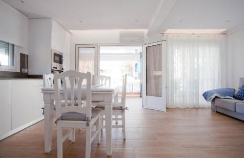 Acogedor apartamento junto al mar - Photo 3