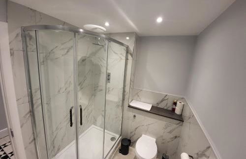 High Spec Large 6 Bedroom House! - Foto 28