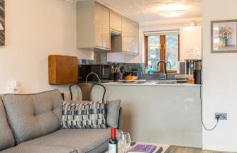 2 Bedroom Rural Escape In Peaceful Elmswell - Photo 9