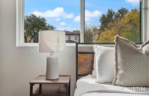 Luxurious Modernism with Private Hot Tub and Garage - Foto 46