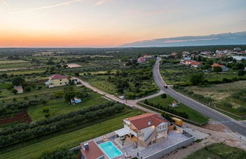 Villa SALT bazen,jacuzzy - Foto 3