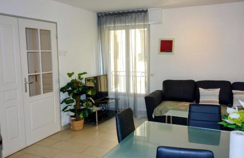 Quiet Appartment AC 400m Palais & 100m Beach - Foto 27