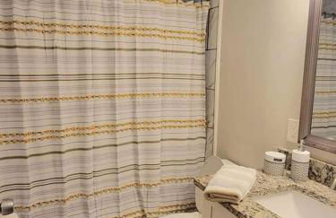 Refreshed!! Private 4BRMs 2 Bath - 2 King Beds!! - Foto 13