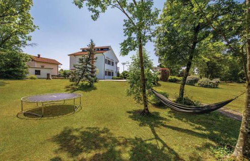 Cozy Home In Viskovo With Wifi - Photo 7