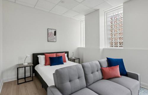 East 225 I Modern Studio in Downtown Rochester - Foto 13