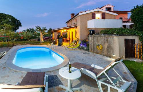 House Poljica with a pool - Foto 16