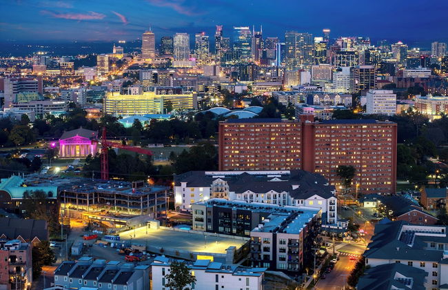 Walkable Midtown Location Modern Amenities, Pool & Gym Anthem by Avantstay - Foto 7