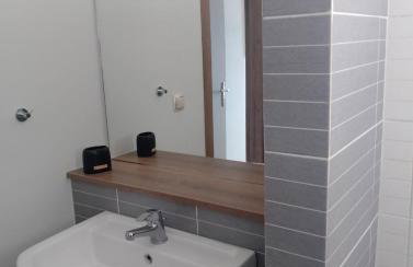 Climbers' Nest 'with sea and rock views and private pool' - Photo 14