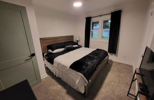 Spacious, Renovated, 5-bedroom Retreat, Near I-85 - Foto 19